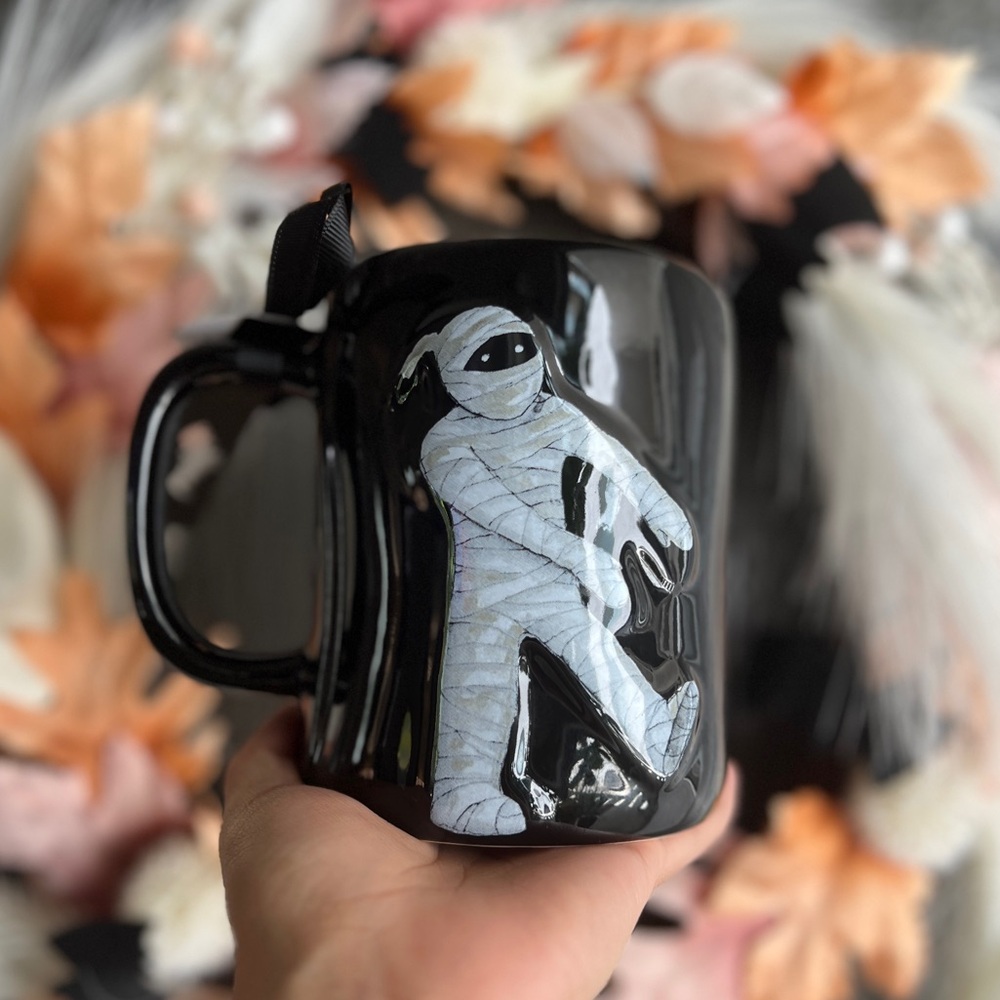 ✨NEW🎃Rae Dunn 2024 Thats A Wrap Mummy Halloween Mug🖤 - Picture 6 of 6